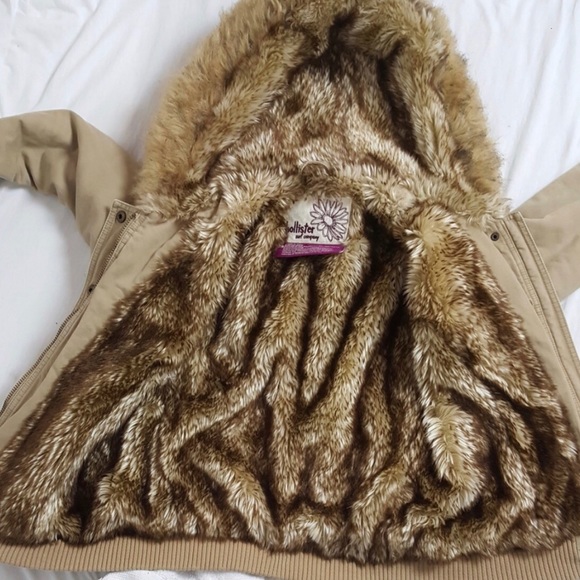 Hollister Khaki Bomber Jacket - NWOT - Picture 4 of 4